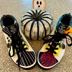Disney Tim Burton’s Nightmare Before Christmas high tennis shoes Sz 8